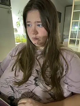 Snapshot of remirann_ chatting on October 5, 2025, 5:47 pm remirann online show from October 5, 2025, 5:47 pm