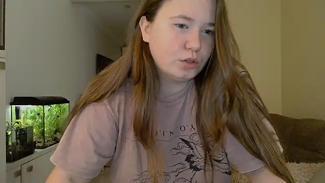 Snapshot of remirann_ chatting on February 1, 2025, 7:26 am remirann online show from February 1, 2025, 7:26 am