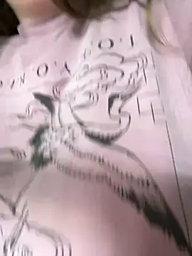 Snapshot of remirann_ chatting on January 25, 2025, 9:14 pm remirann online show from January 25, 2025, 9:14 pm