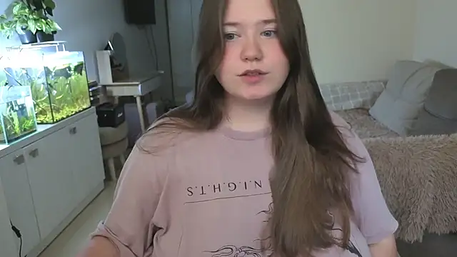 Snapshot of remirann_ chatting on September 30, 2025, 12:22 pm remirann online show from September 30, 2025, 12:22 pm