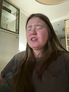 Snapshot of remirann_ chatting on March 10, 2025, 9:18 pm remirann online show from March 10, 2025, 9:18 pm