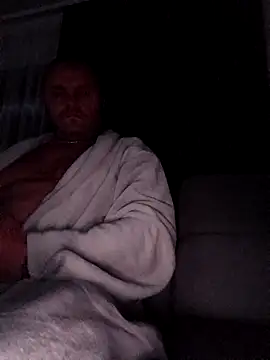 Adry1986 online show from September 10, 2025, 7:35 pm