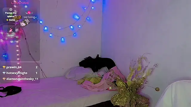 Snapshot of kiarybell__ chatting on February 23, 2025, 6:28 am kiarybell   online show from February 23, 2025, 6:28 am