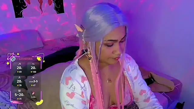 Snapshot of kiarybell__ chatting on October 31, 2025, 3:14 am kiarybell   online show from October 31, 2025, 3:14 am