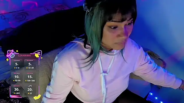 Snapshot of kiarybell__ chatting on October 20, 2025, 5:09 am kiarybell   online show from October 20, 2025, 5:09 am