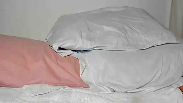 rosaaliiaa1 online show from March 2, 2025, 11:28 pm