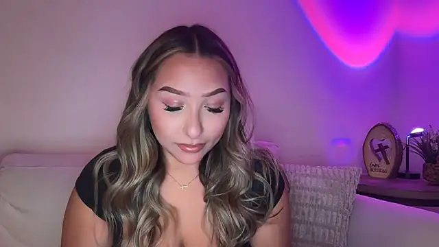 Snapshot of lustfulsmiles chatting on May 28, 2026, 12:00 pm lustfulsmiles online show from May 28, 2026, 12:00 pm