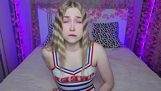 Snapshot of LilyStarlight chatting on May 5, 2026, 3:31 am LilyStarlight online show from May 5, 2026, 3:31 am