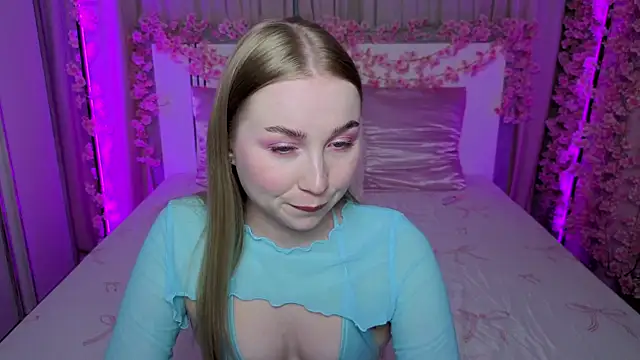 LilyStarlight online show from June 28, 2026, 3:24 am