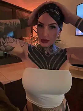 InkedBiitch online show from February 1, 2025, 7:02 pm