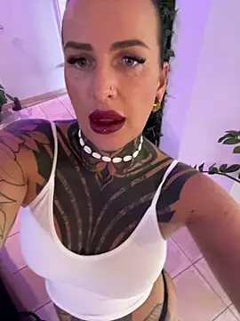 InkedBiitch online show from September 17, 2025, 3:14 pm