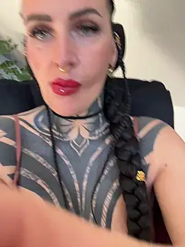 InkedBiitch online show from March 1, 2026, 8:14 am