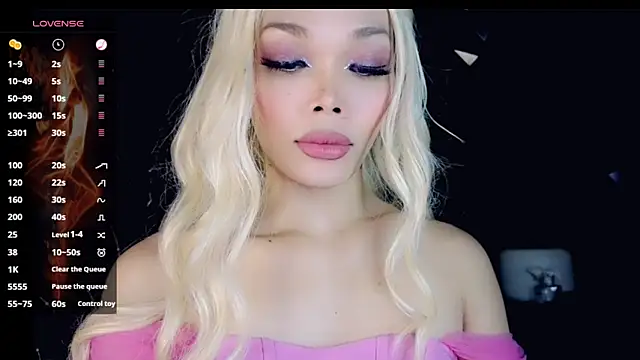 Snapshot of sugar_bbyxx chatting on November 24, 2025, 5:18 am sugar bbyxx online show from November 24, 2025, 5:18 am