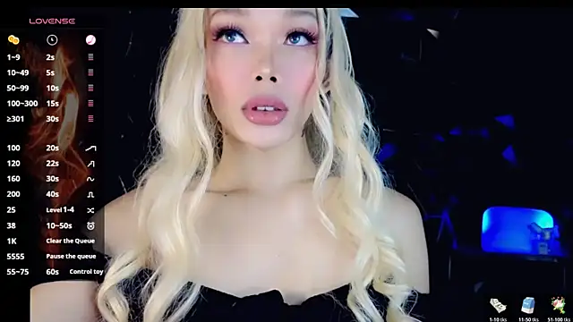 Snapshot of sugar_bbyxx chatting on October 24, 2025, 5:17 am sugar bbyxx online show from October 24, 2025, 5:17 am