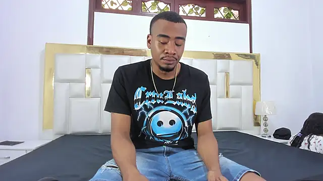 Kylieandjhonny online show from January 29, 2025, 6:17 pm