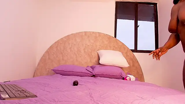  ebony-queen  online show from November 10, 2025, 12:54 pm