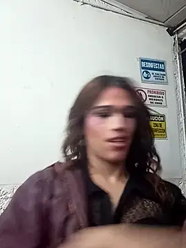 Snapshot of StefyFerrer chatting on May 9, 2026, 12:25 am StefyFerrer online show from May 9, 2026, 12:25 am