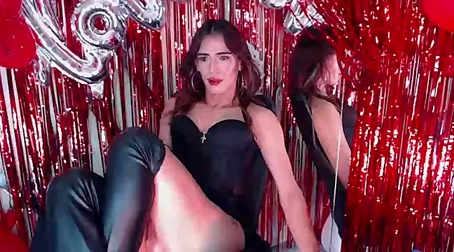 Snapshot of StefyFerrer chatting on February 18, 2025, 9:10 am StefyFerrer online show from February 18, 2025, 9:10 am