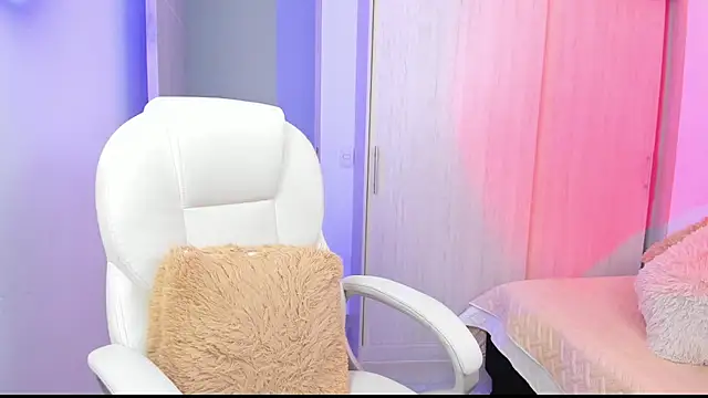 fioresantamaria online show from March 12, 2026, 9:30 pm