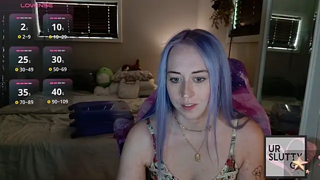 ursluttygf online show from May 30, 2026, 4:01 pm