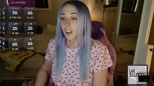 ursluttygf online show from May 15, 2026, 3:32 pm