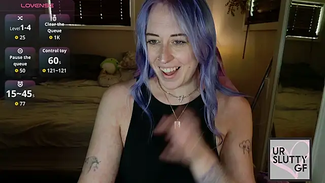 ursluttygf online show from May 28, 2026, 4:35 pm