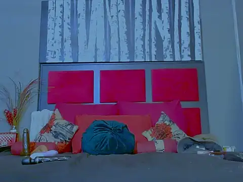 Snapshot of MissParis26 chatting on October 23, 2025, 8:07 pm MissParis26 online show from October 23, 2025, 8:07 pm