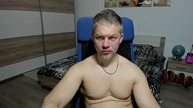 Snapshot of RobbyShawz chatting on May 10, 2026, 5:11 am RobbyShawz online show from May 10, 2026, 5:11 am