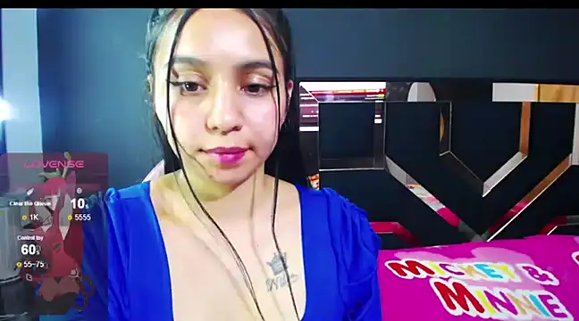 Lorena   online show from February 28, 2025, 3:37 am