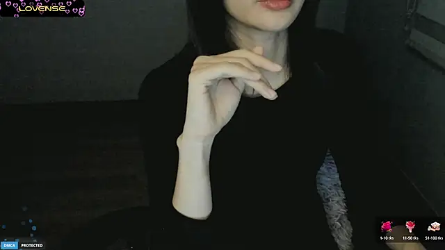 Snapshot of Ayase_momo chatting on March 17, 2025, 9:13 pm Ayase momo online show from March 17, 2025, 9:13 pm
