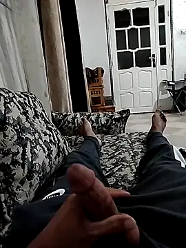 Snapshot of yacinemsila chatting on October 25, 2025, 9:15 pm yacinemsila online show from October 25, 2025, 9:15 pm