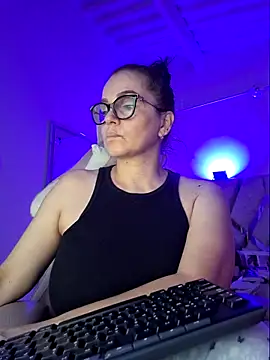 Snapshot of MariaPau_83 chatting on March 9, 2026, 4:43 pm MariaPau 83 online show from March 9, 2026, 4:43 pm