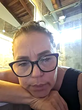 Snapshot of MariaPau_83 chatting on April 30, 2026, 8:57 pm MariaPau 83 online show from April 30, 2026, 8:57 pm
