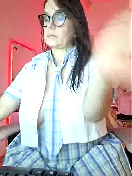 Snapshot of MariaPau_83 chatting on March 28, 2026, 5:25 pm MariaPau 83 online show from March 28, 2026, 5:25 pm
