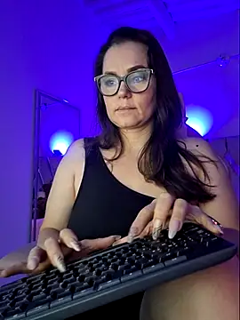 Snapshot of MariaPau_83 chatting on March 20, 2026, 7:26 pm MariaPau 83 online show from March 20, 2026, 7:26 pm