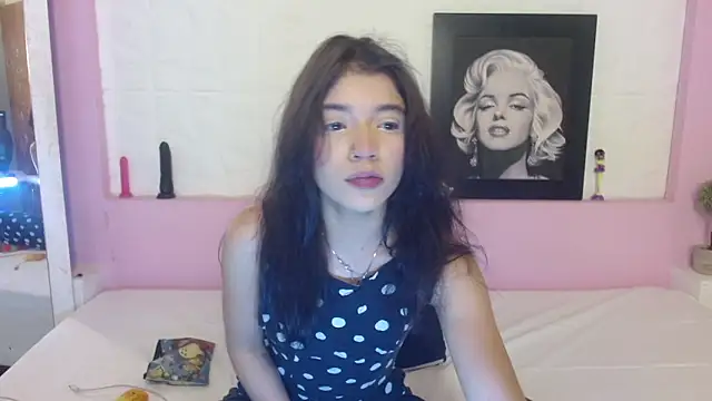 Sweetcristin online show from April 23, 2026, 3:13 am