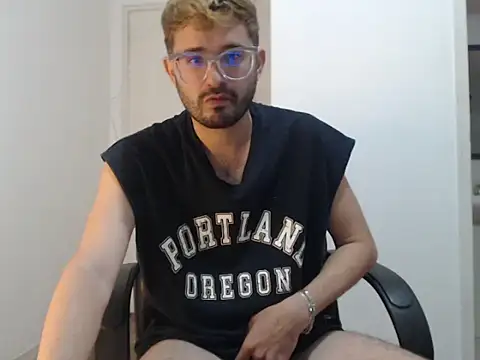 Snapshot of peterannaud chatting on January 8, 2025, 3:28 pm peterannaud online show from January 8, 2025, 3:28 pm