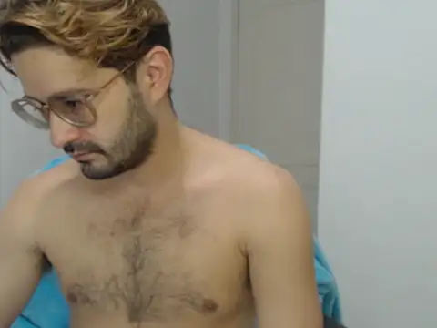 Snapshot of peterannaud chatting on September 29, 2025, 11:05 am peterannaud online show from September 29, 2025, 11:05 am