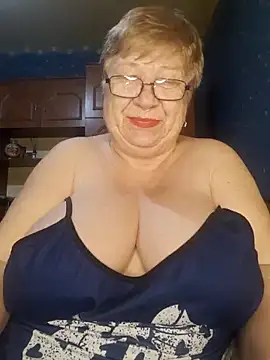 Snapshot of Lena_Gaby chatting on May 13, 2026, 2:29 am Lena Gaby online show from May 13, 2026, 2:29 am