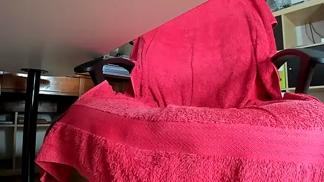 Snapshot of leccaleccafiga chatting on March 6, 2025, 3:13 pm leccaleccafiga online show from March 6, 2025, 3:13 pm