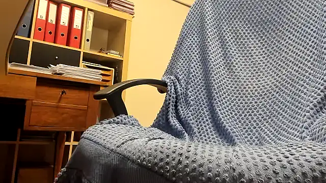 Snapshot of leccaleccafiga chatting on November 25, 2025, 8:53 pm leccaleccafiga online show from November 25, 2025, 8:53 pm