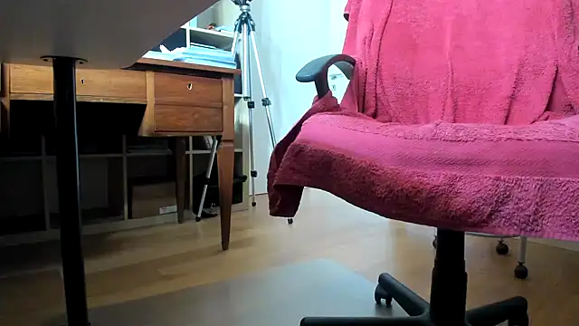 Snapshot of leccaleccafiga chatting on March 5, 2025, 8:43 am leccaleccafiga online show from March 5, 2025, 8:43 am