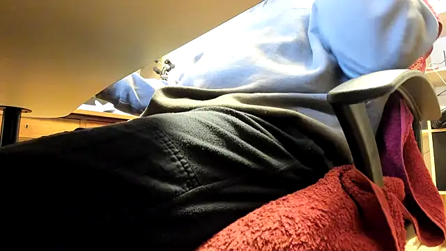 Snapshot of leccaleccafiga chatting on March 4, 2025, 5:13 pm leccaleccafiga online show from March 4, 2025, 5:13 pm