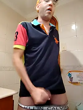 Snapshot of guyrick22 chatting on November 8, 2025, 2:31 pm guyrick22 online show from November 8, 2025, 2:31 pm