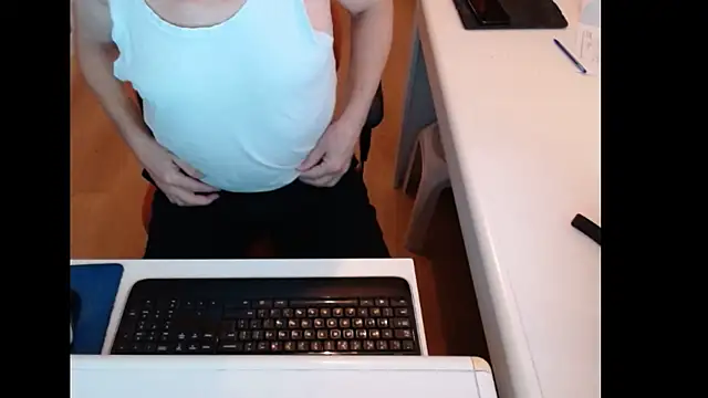 Snapshot of dutchpornking chatting on December 14, 2025, 8:53 am dutchpornking online show from December 14, 2025, 8:53 am