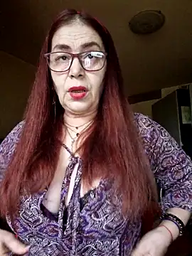 Snapshot of Chriss_Tinaa chatting on May 14, 2026, 3:58 am Chriss Tinaa online show from May 14, 2026, 3:58 am