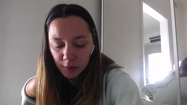 KaylaHosk online show from March 11, 2026, 2:44 pm