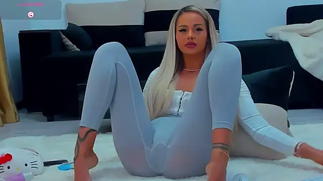 Snapshot of MelanieLexxx chatting on January 6, 2025, 5:49 pm MelanieLexxx online show from January 6, 2025, 5:49 pm