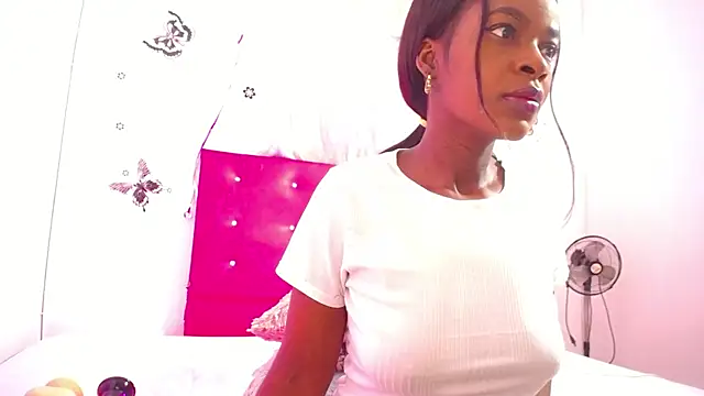 Snapshot of Naughty_choko chatting on April 26, 2026, 8:33 am Naughty choko online show from April 26, 2026, 8:33 am
