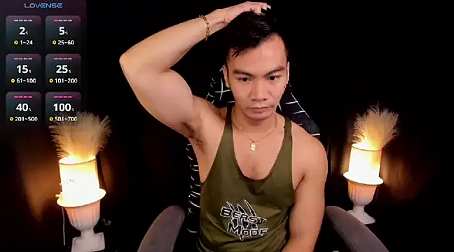 Snapshot of 000batman000 chatting on March 18, 2025, 2:08 am 000batman000 online show from March 18, 2025, 2:08 am